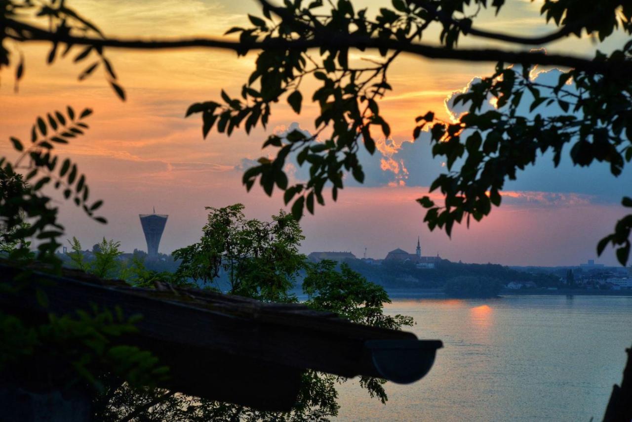 Kuca Za Odmor Mirni Kutak Vukovar Buitenkant foto