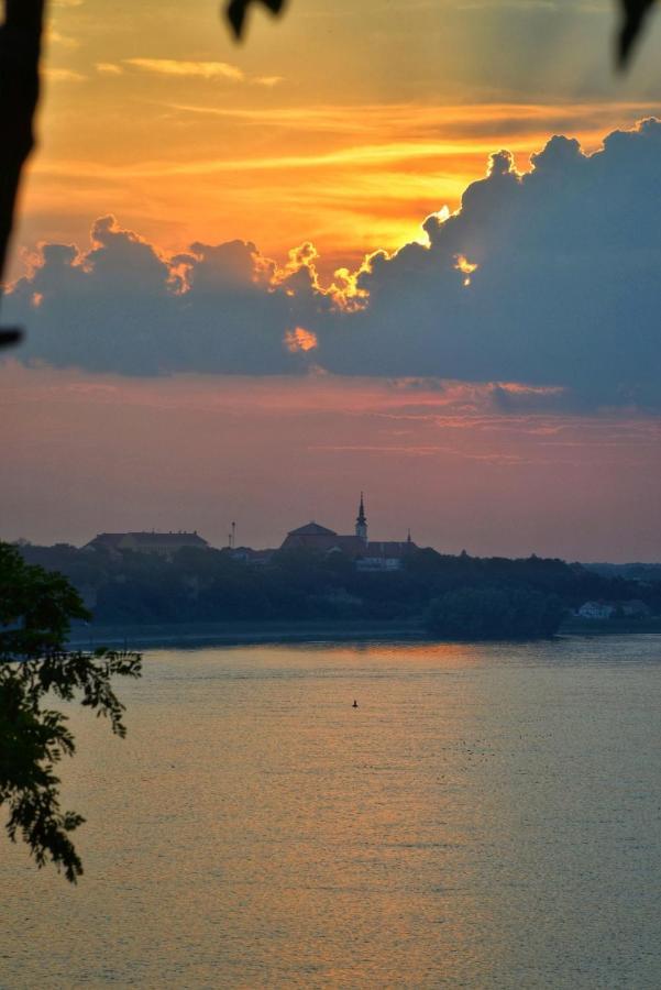 Kuca Za Odmor Mirni Kutak Vukovar Buitenkant foto